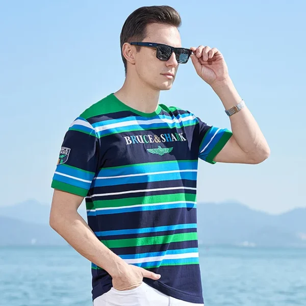 New Men's T-shirt Round Neck Bruce&Shark Fashion Stripe Men Clothing Korean Luxury brands Soften Cotton Loose Big Size 4XL